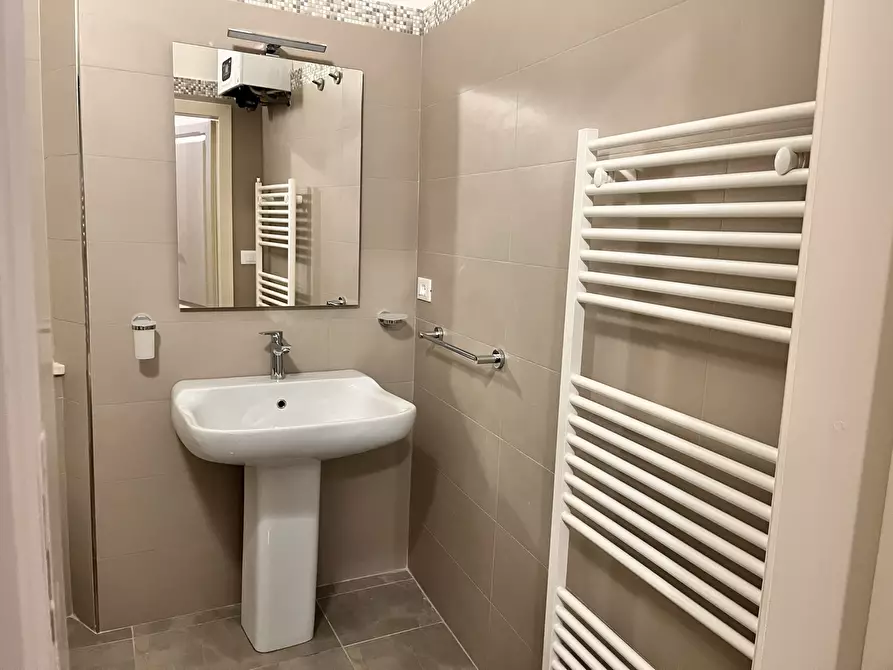 Immagine 3 di Bilocale in affitto  in Piazza del Popolo 16 a Ascoli Piceno