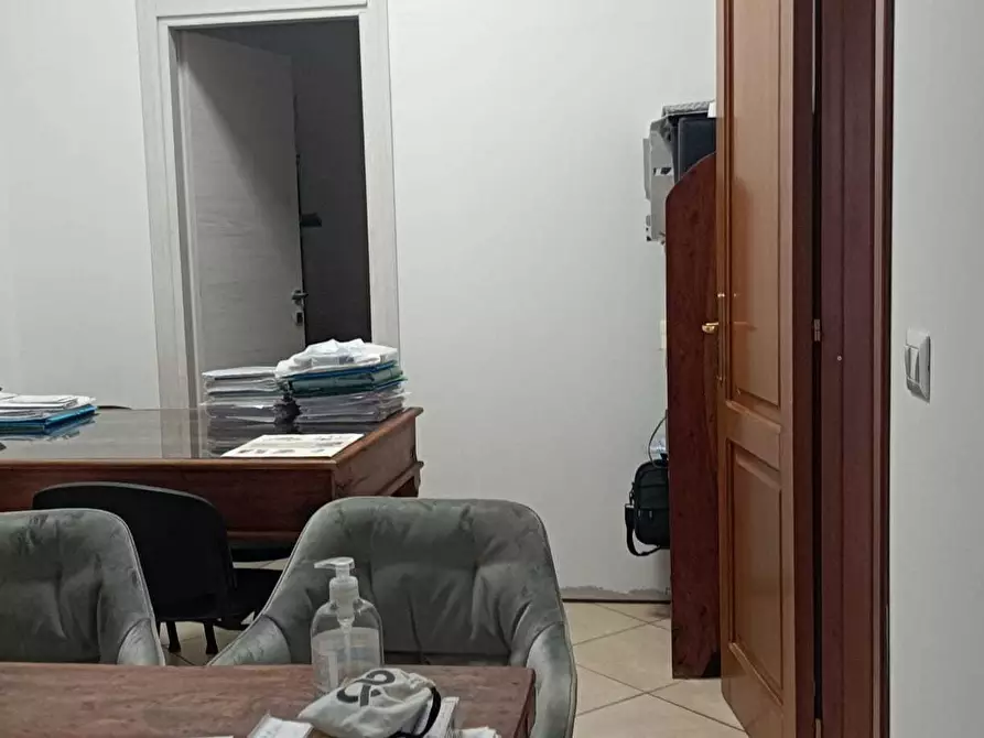 Immagine 6 di Locale commerciale in vendita  a Alghero