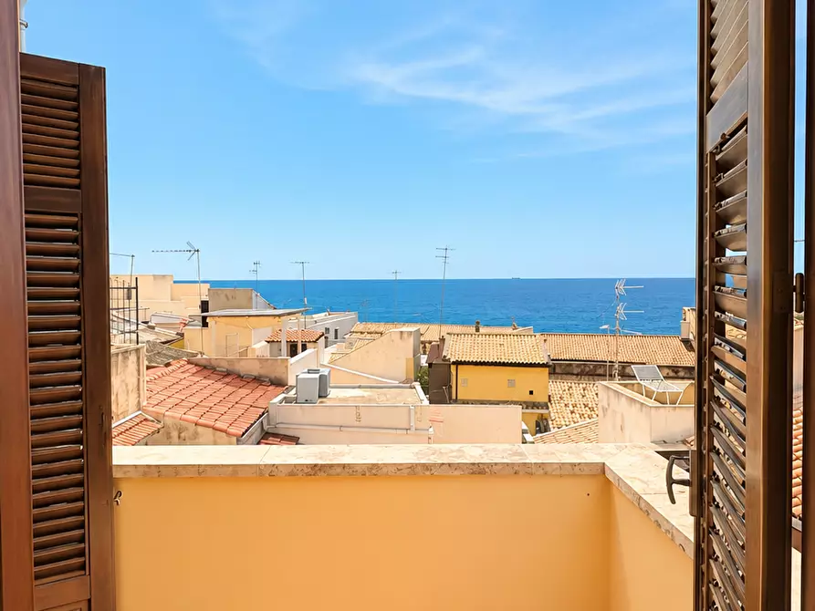 Immagine 18 di Appartamento in vendita  in Via Larga a Siracusa