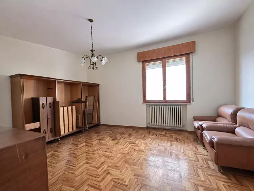 Immagine 2 di Pentalocale in vendita  in Via Montefiore 864 a Cesena