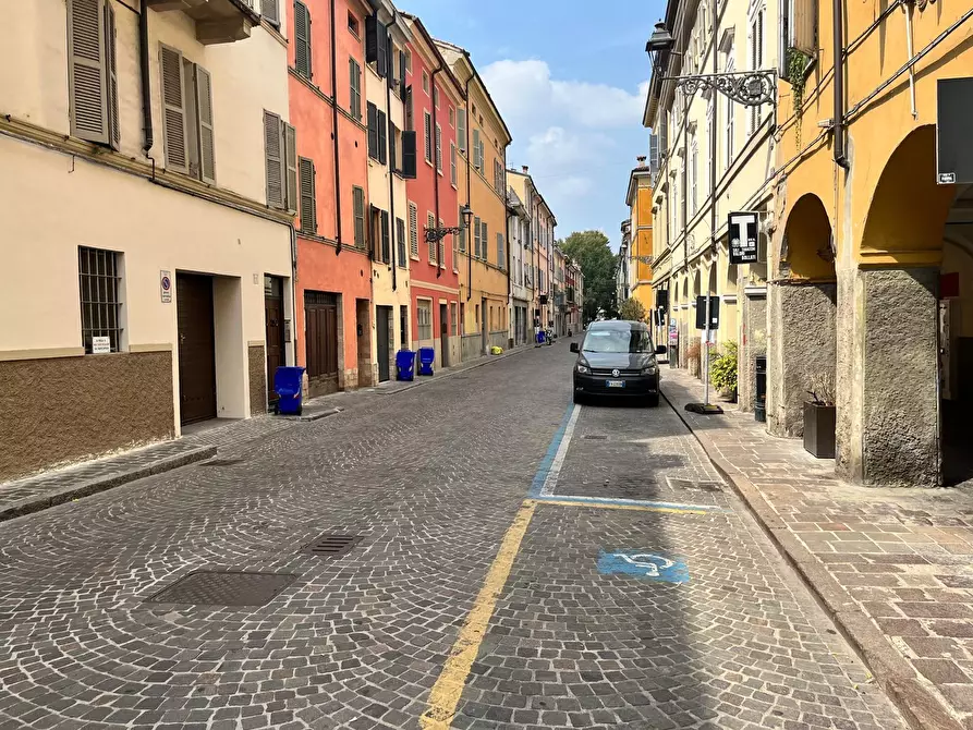 Immagine 18 di Bilocale in vendita  in Borgo delle Colonne 36 a Parma