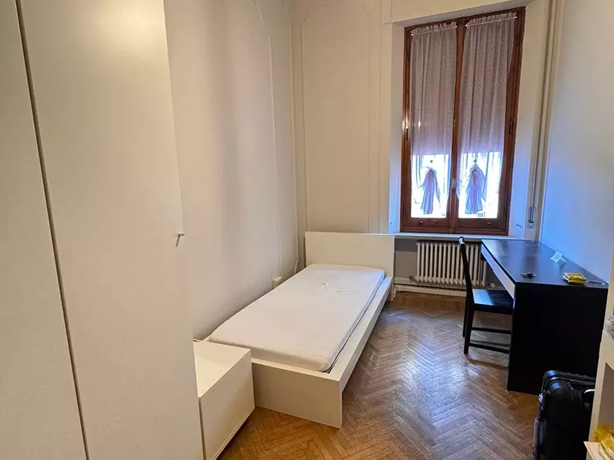 Immagine 10 di Stanza singola in affitto  in Viale Antonio Gramsci 5 a Parma