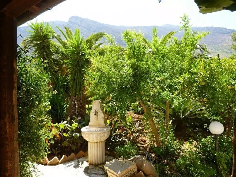 Immagine 89 di Villa in vendita  a Castellammare Del Golfo