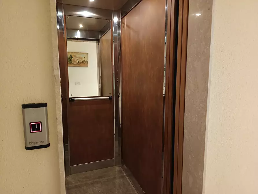 Immagine 4 di Appartamento in vendita  a Castellammare Del Golfo