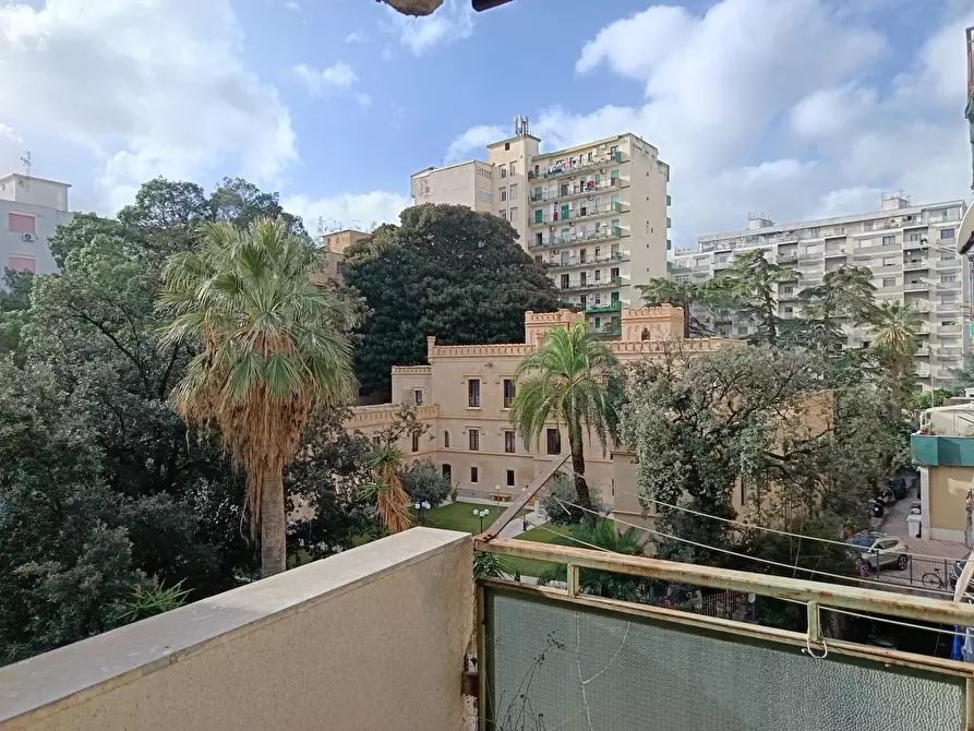 Immagine 8 di Pentalocale in vendita  a Palermo