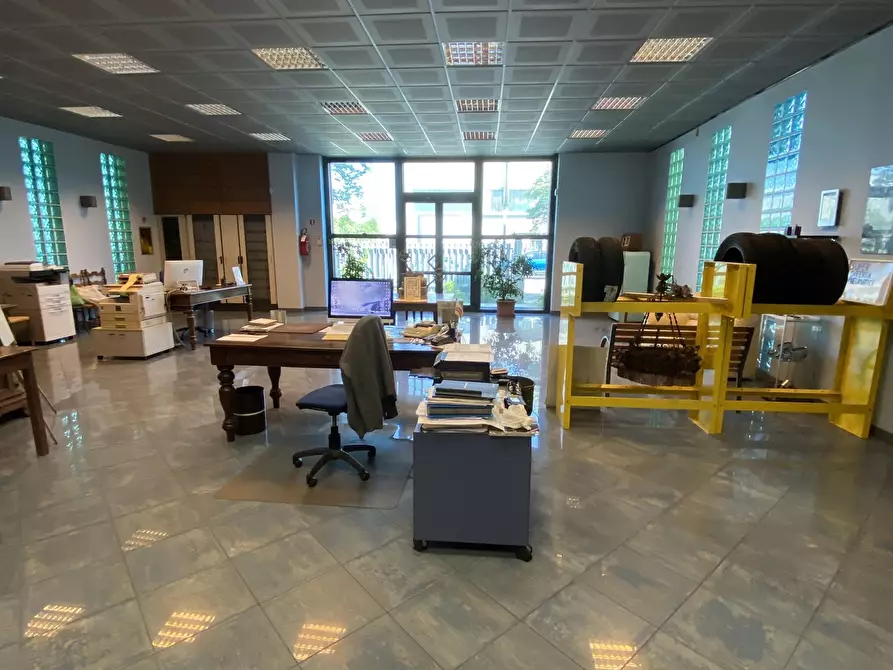 Immagine 1 di Capannone industriale in affitto  in VIA DELL'AGRICOLTURA 12 a Pizzighettone