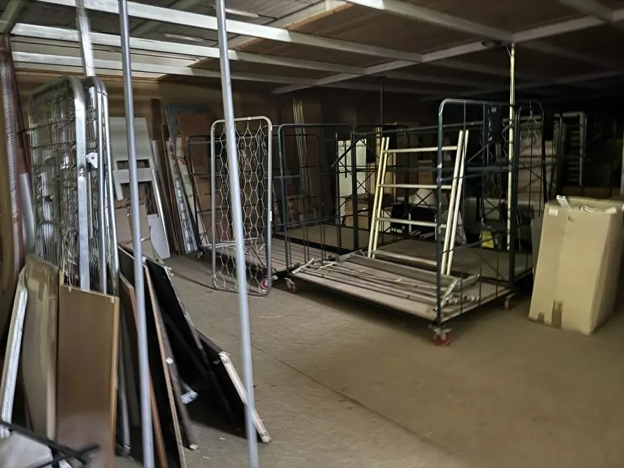 Immagine 26 di Capannone industriale in vendita  a Caselle Landi