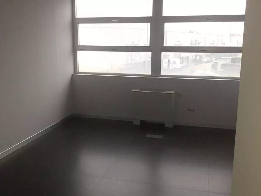 Immagine 12 di Ufficio in vendita  in Via Giovanni Paolo II 11 a Vigevano