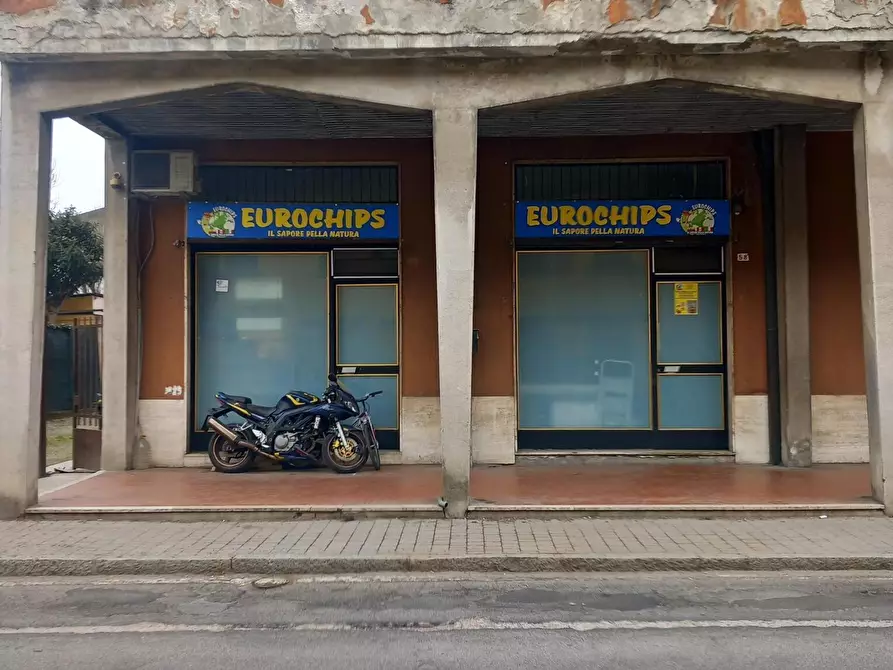 Immagine 1 di Locale commerciale in vendita  in Via Cavour 58 a Sant'angelo Lodigiano