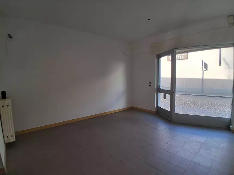 Immagine 1 di Locale commerciale in vendita  in Via Azzo Porzio 118 a Casalmaggiore