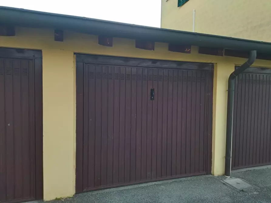Immagine 1 di Garage in vendita  in Via Pietro Civeri 27 a Casalmaggiore