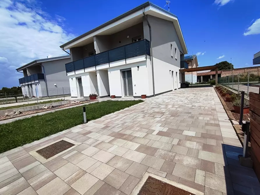 Immagine 1 di Casa bifamiliare in vendita  a Pontecchio Polesine