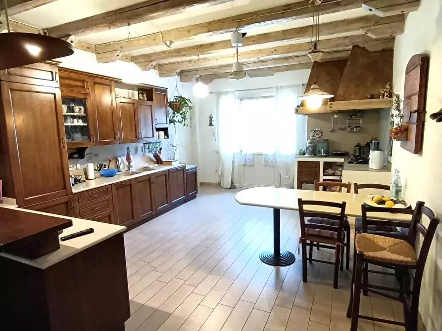 Immagine 11 di Porzione di casa in vendita  a San Martino Di Venezze