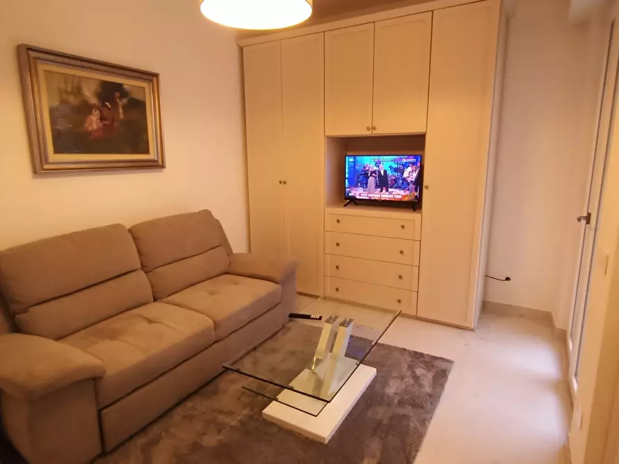 Immagine 7 di Monolocale in vendita  a San Remo