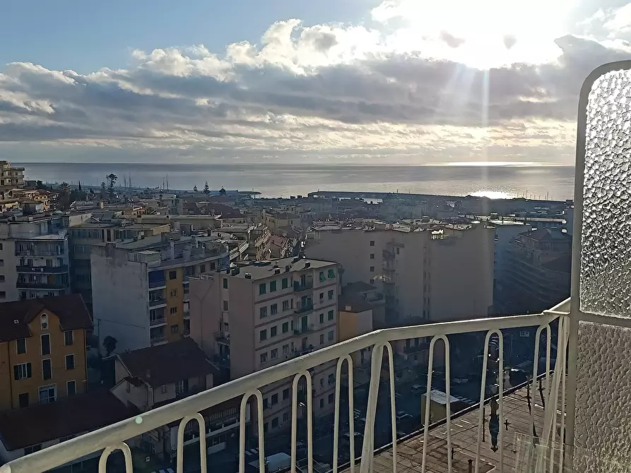 Immagine 3 di Attico in vendita  a San Remo