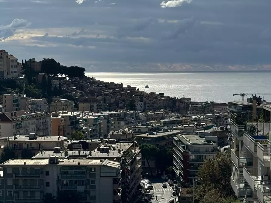 Immagine 1 di Attico in vendita  a San Remo