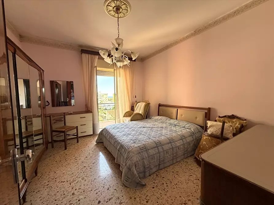 Immagine 2 di Quadrilocale in vendita  in Viale dei Comuni a Siracusa