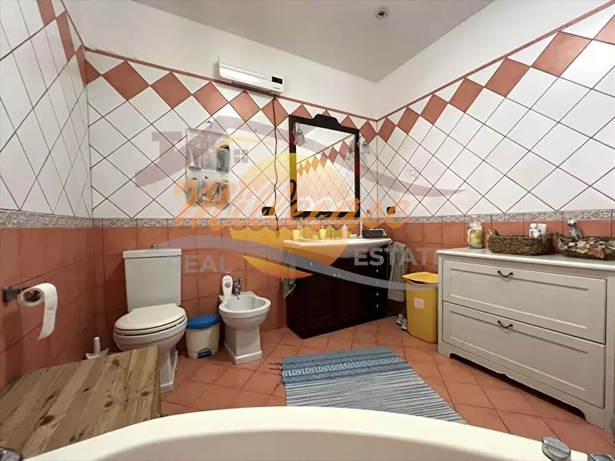 Immagine 8 di Quadrilocale in vendita  in Riviera Dionisio Il Grande 100 a Siracusa