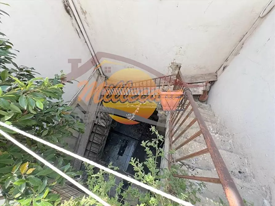 Immagine 13 di Trilocale in vendita  in Piazza Santa Lucia 17 a Siracusa