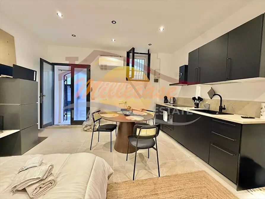 Immagine 15 di Bilocale in vendita  in VIA DELLA GIUDECCA a Siracusa