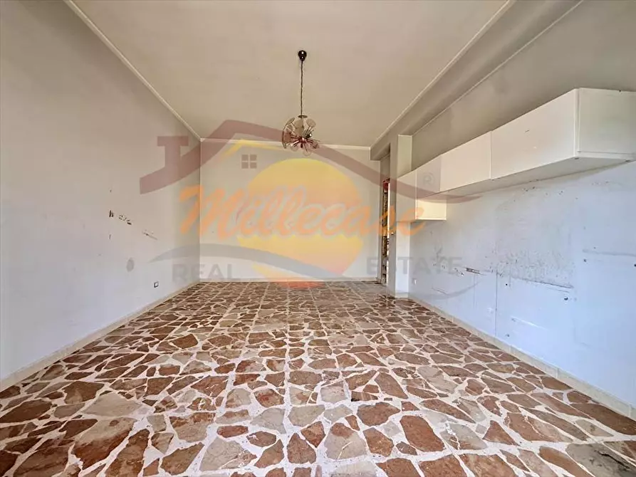 Immagine 15 di Pentalocale in vendita  in Via Monte Bianco a Siracusa