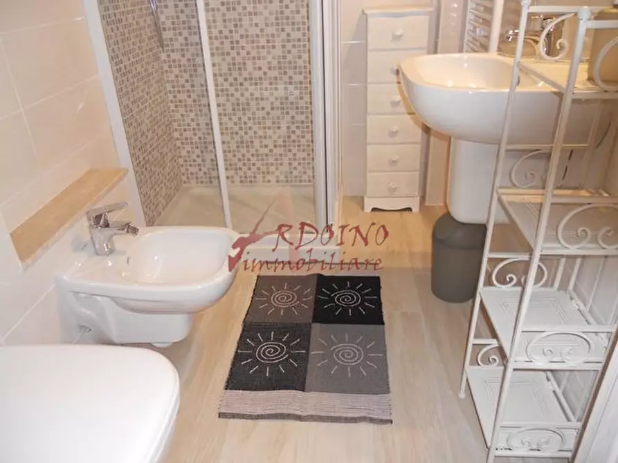 Immagine 35 di Trilocale in vendita  in Viale Europa a San Bartolomeo Al Mare