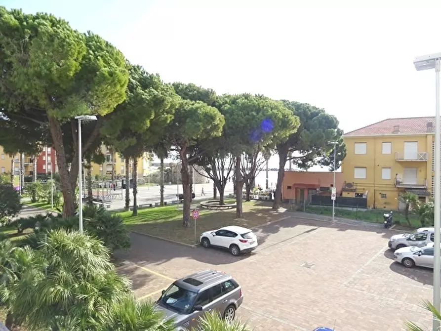 Immagine 64 di Trilocale in affitto  in Via Aurelia 57 a San Bartolomeo Al Mare