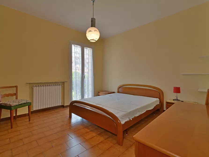 Immagine 10 di Quadrilocale in vendita  in Via Michele Albavera 5 a San Bartolomeo Al Mare