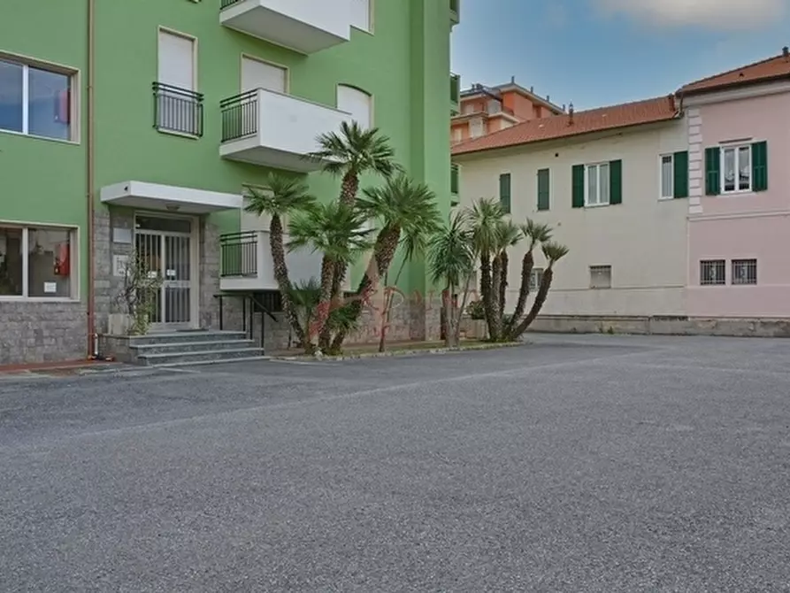 Immagine 16 di Trilocale in affitto  in Via Aurelia 57 a San Bartolomeo Al Mare