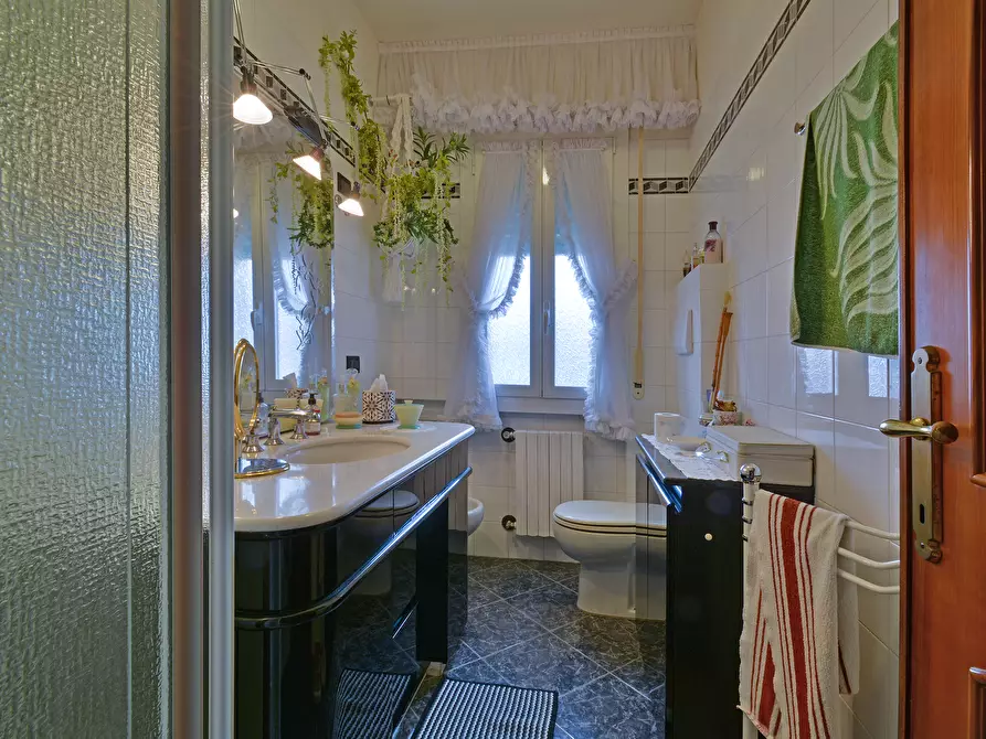 Immagine 10 di Attico in vendita  in Via Roma a San Bartolomeo Al Mare