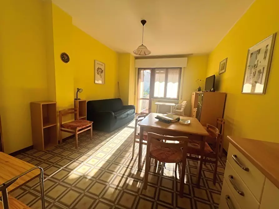 Immagine 30 di Bilocale in affitto  in Via Ischia 5 a San Bartolomeo Al Mare