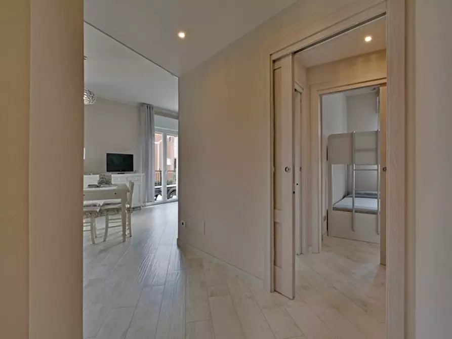 Immagine 11 di Trilocale in vendita  in Via Ville Nuove a Diano Marina