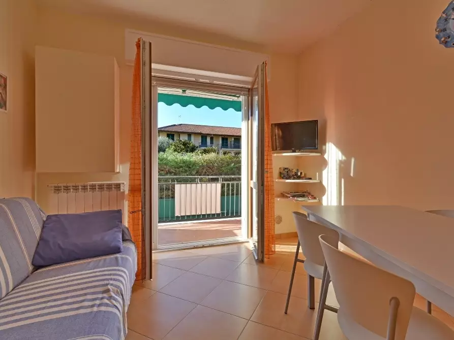 Immagine 25 di Bilocale in vendita  in Largo Parodi 1 a San Bartolomeo Al Mare