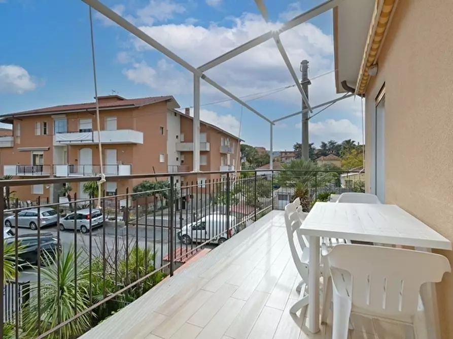 Immagine 16 di Trilocale in vendita  in Via Ville Nuove a Diano Marina