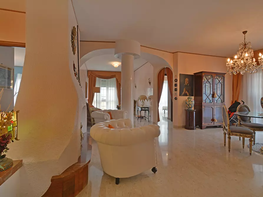 Immagine 5 di Attico in vendita  in Via Roma a San Bartolomeo Al Mare