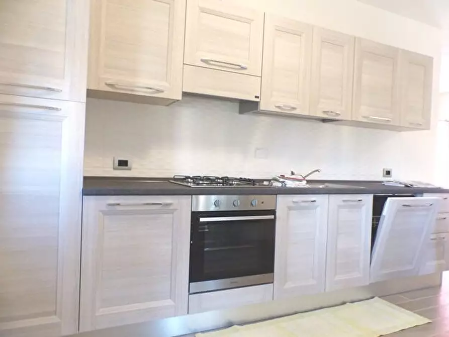 Immagine 26 di Quadrilocale in affitto  in Via Dott. F. Traversa 2121 a San Bartolomeo Al Mare