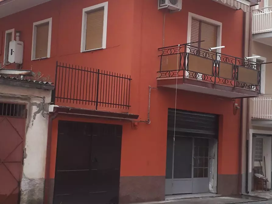 Immagine 1 di Porzione di casa in vendita  in Corso Eroi di Sapri a Lamezia Terme