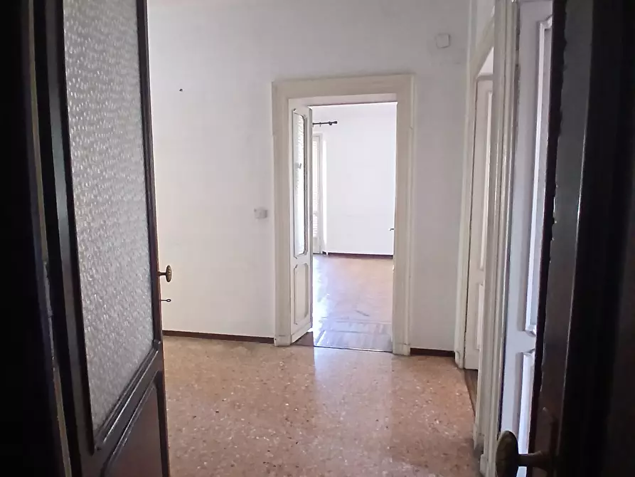 Immagine 3 di Pentalocale in affitto  in Via Matteo Pescatore 2 a Torino