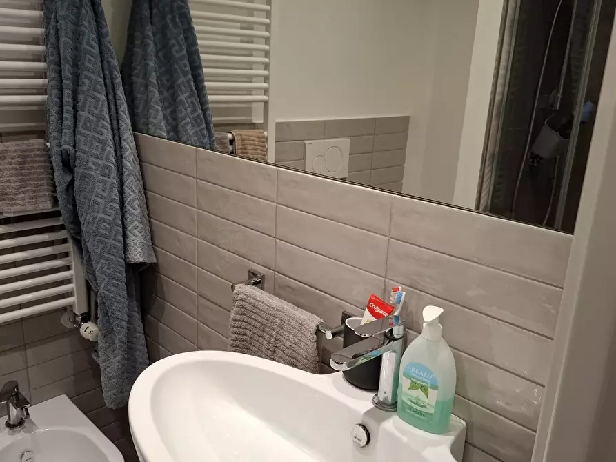 Immagine 15 di Bilocale in affitto  in VIA COSMO 6 a Torino