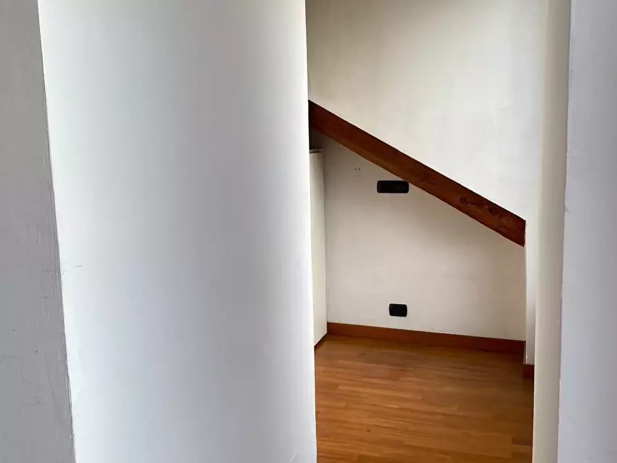 Immagine 11 di Attico in affitto  in VIA COSMO 6 a Torino
