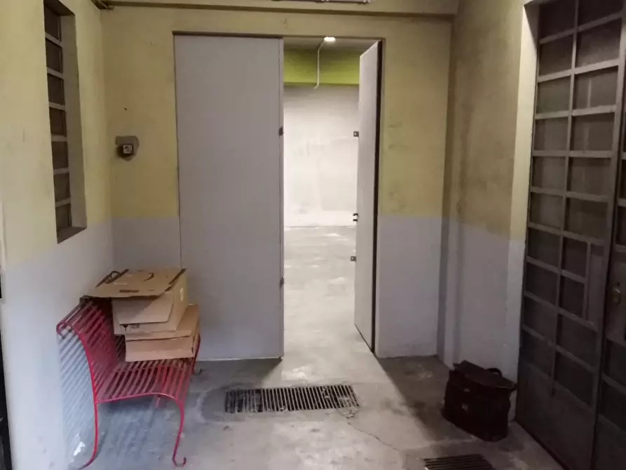 Immagine 1 di Laboratorio in vendita  in Corso Bramante 61 a Torino
