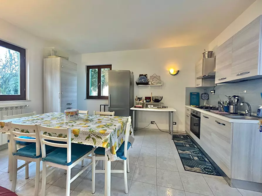 Immagine 11 di Villetta a schiera in vendita  a Ameglia