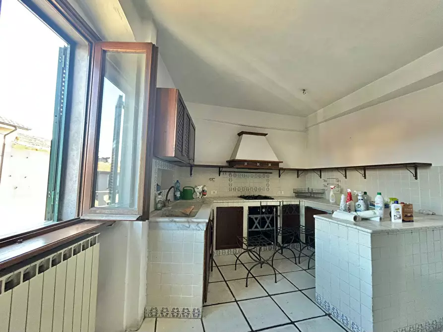 Immagine 27 di Quadrilocale in vendita  a Sarzana