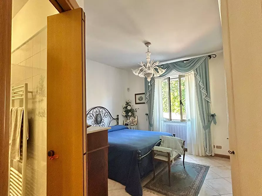 Immagine 49 di Porzione di casa in vendita  a Fosdinovo