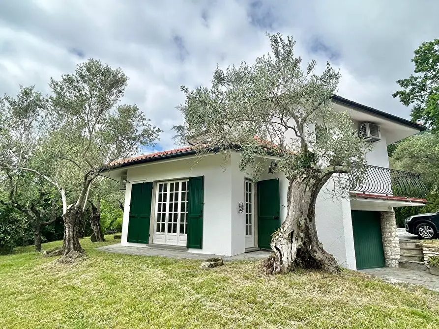 Immagine 38 di Casa indipendente in vendita  a Castelnuovo Magra