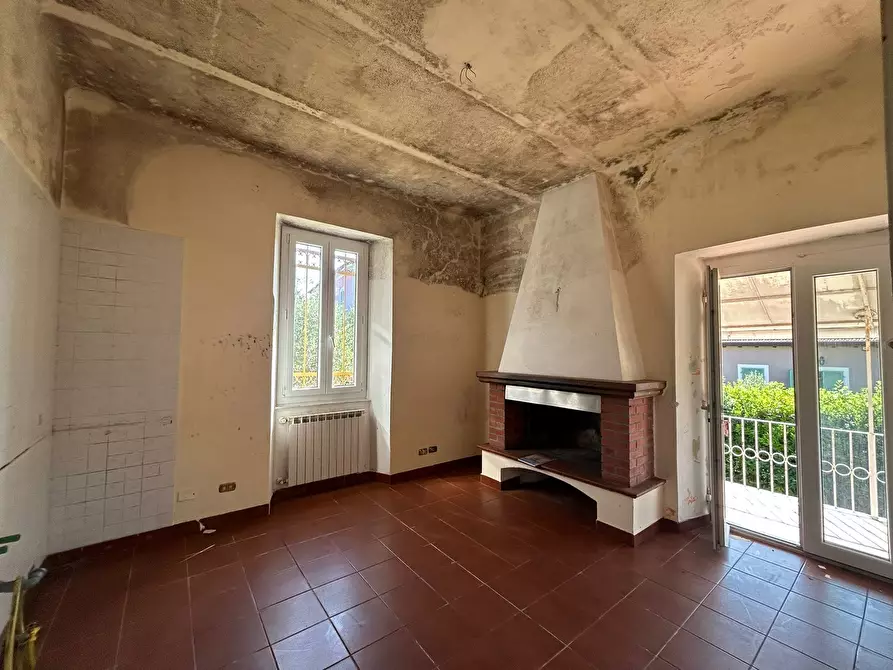 Immagine 29 di Casa indipendente in vendita  a Sarzana