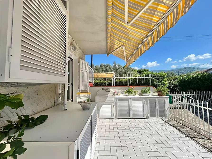 Immagine 38 di Porzione di casa in vendita  a Fosdinovo