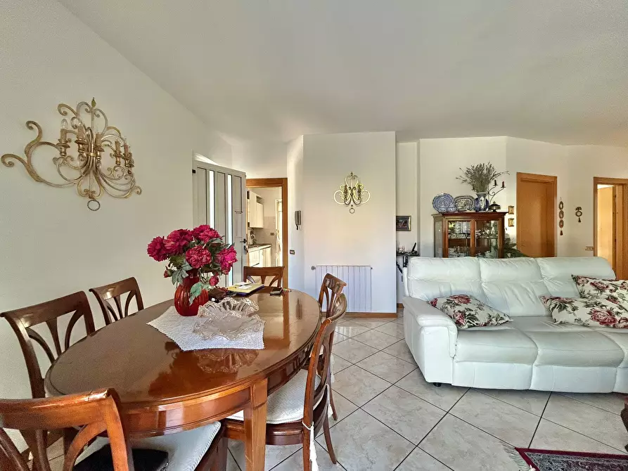 Immagine 19 di Porzione di casa in vendita  a Fosdinovo