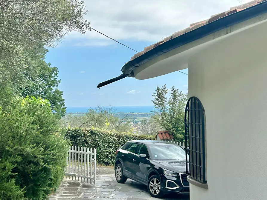 Immagine 29 di Casa indipendente in vendita  a Castelnuovo Magra