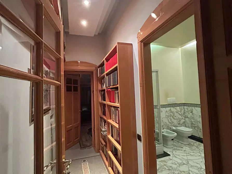 Immagine 11 di Quadrilocale in vendita  a Sarzana